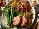 The perfect rack of lamb with pistachio crust and herbs