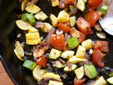 Summer Vegetable Saute- Zucchini, Tomato & Red Onion #side dishes #summer recipes