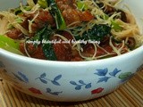 Braised Narcissus Pork Trotters Bee Hoon/Rice Vermicelli (猪脚米粉)