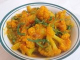 Gobhi Matar Masala(Cauliflower Peas Gravy)