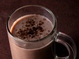 Divya's Guest post - Apple Chocolate Milkshake