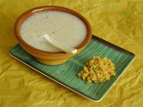 Kanjiyum Chammanthiyum ~ Rice Porridge with Coconut Chutney