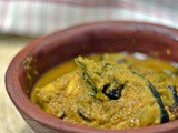 Meen Thengapaalil Vevichathu ~ Alapuzha Fish Curry with Coconut Milk