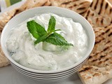 Tzatziki (Cucumber Garlic Yogurt Sauce)