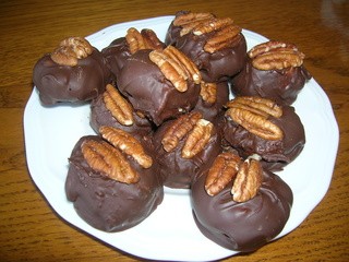 Kentucky bourbon balls