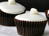 Stonewall Kitchen’s Hot Cocoa Cupcakes & a Giveaway