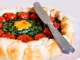 Torta salata con ricotta, spinaci e pesto