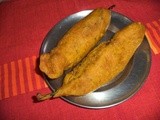 Stuffed milagaai bhajji