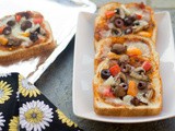 Bread Pizza | Vegetable Bread Pizza with Tomato-Pesto Sauce