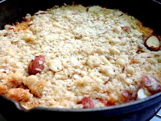 Apricot and almond crumble
