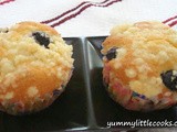 Blueberry Crumble Cupcakes