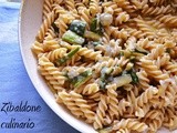 Pasta integrale con crema al parmigiano e zucchine