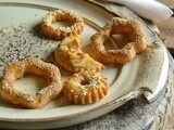 Emmental and pimento rings