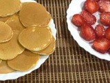 Mini pan cakes for kids lunchbox