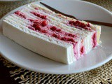 Quick Summer Dessert – Creamy Cake with Strawberries
