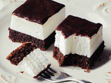 The Best Homemade “Munchmallow Cake” Recipe