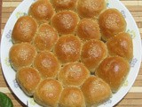 Mini bread rolls