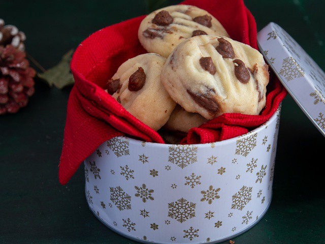 Stamped Shortbread Cookies Recipe - An Italian in my Kitchen