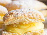 Sporcamuss Italian Cream Filled Pastries