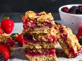 Strawberry and Blackberry Oatmeal Bars