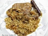 Μελιτζάνες τσακώνικες, τραχανάς ξινός και μοσχάρι. παραδοσιακή ελληνική γεύση