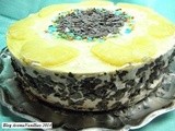 Χρόνια μου πολλά :-)  με τούρτα ανανά
