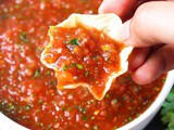 Homemade Salsa Recipe {Restaurant Style}