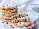 Biscotti da colazione con gocce di cioccolato e noci