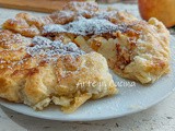 Crostata di sfoglia con mele amaretti e crema