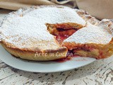 Crostata ripiena di ricotta e marmellata