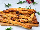 Grissini di patate alle olive: bastoncini facili e veloci