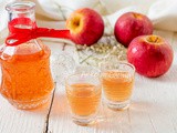 Liquore alle mele fatto in casa