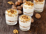 Mousse alle noci dolce al cucchiaio