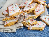 Pabassinas dolci sardi natalizi mandorle e uvetta