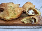 Panzerotti 5 minuti con salsiccia e provola