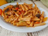 Pasta con salsicce e verdure