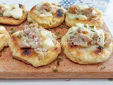 Pizzette veloci in padella con salsiccia