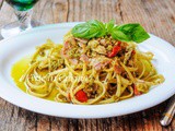 Spaghetti al pesto e prosciutto ricetta veloce