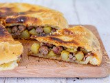 Torta rustica con salsiccia e patate