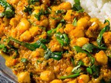 Chickpeas and Spinach Curry