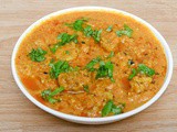 Steamed Vada Curry