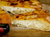 Brote aus aller Welt: Chatschapuri, georgisches Käsefladenbrot