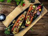 Hot Dog de Luxe mit selbstgemachter Salsa