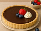 Dvojni čokoladni tart z ganašem