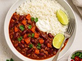 Lahki chili con carne z rdečim fižolom + riž