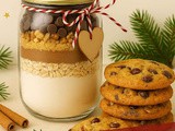Praznični piškoti z orehi in čokolado v kozarcu – hrustljava mešanica za popolno darilo