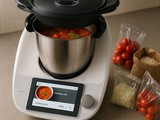Thermomix TM7 – Lonec, ki zna več kot teta Micka (in še nikoli ne teži)
