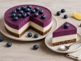 Zamrznjena borovničeva torta brez peke