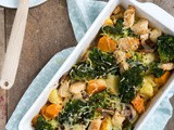 Broccolischotel met kip en zoete aardappel