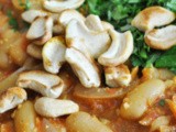 Curry di fagioli con pomodoro e anacardi / beans in cashew and tomato curry